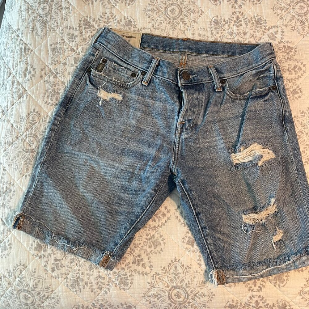 Ambercrombie Fitch Denim Distressed Shorts Size 31